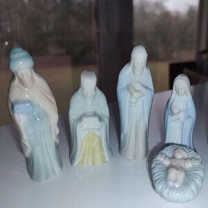 Vintage Porcelain Nativity Set-Six Pieces-Three inches tall-Bethlehem Nativity